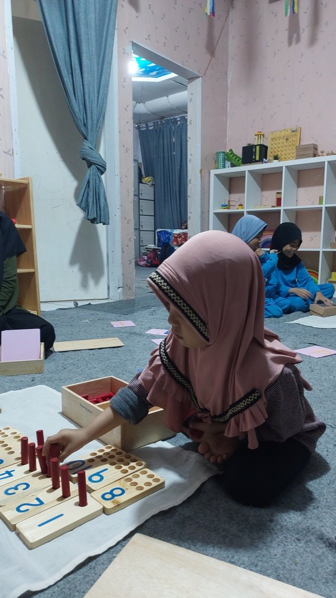 Kegiatan Belajar dan Bermain Santri Kun Anta Preschool